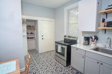 Las Carolinas #4 Cozy 1BR1BA Sleeps 5