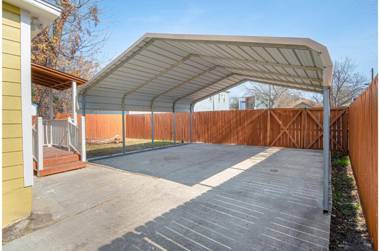 Wonderful 3 BR 2 BA Near Downtown