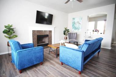 Sun Light Kissed Home Vacation Friendly Abode