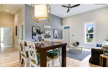 Incredible New 3BR2BA Near Downtown