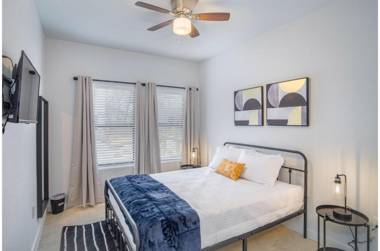 BRAND NEW 5 Stylish 3BR Near Exciting Downtown