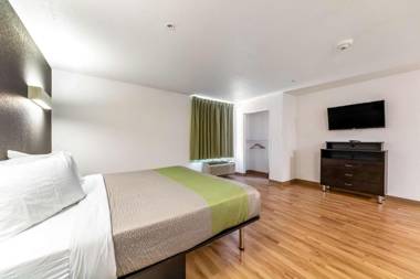 Studio 6-San Marcos TX