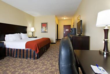 Holiday Inn Express and Suites Snyder an IHG Hotel