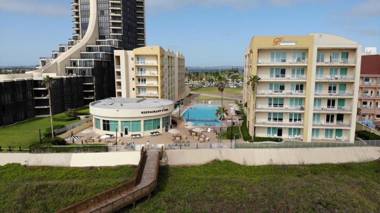 Peninsula Island Resort & Spa