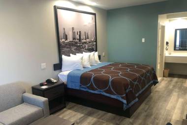 Super 8 by Wyndham Spring/North Houston