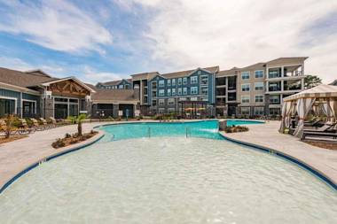 Spacious Furnished Resort Style Apartments