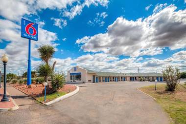 Motel 6-Van Horn TX