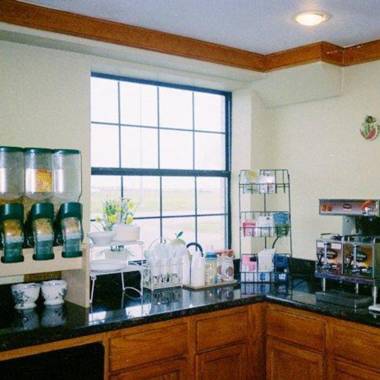 Super 8 by Wyndham Victoria TX