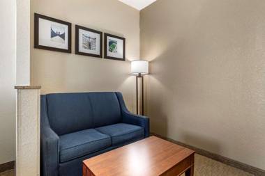 Comfort Suites Waco Near University Area