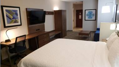 Holiday Inn Express Hotel and Suites Weslaco an IHG Hotel