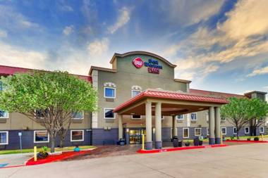 Best Western PLUS University Inn & Suites