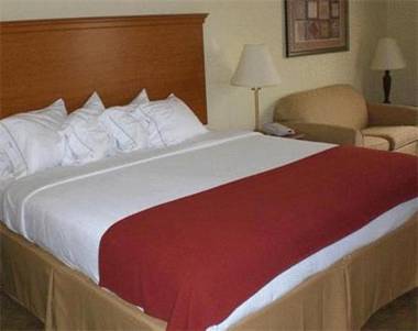 Holiday Inn Express Hotel & Suites Zapata an IHG Hotel