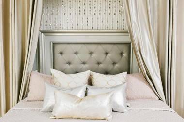 5th East Hall Bed & Breakfast