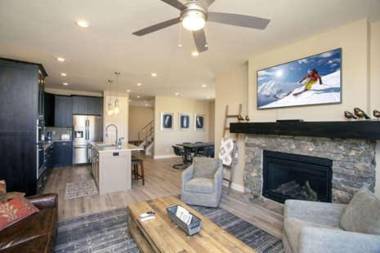 Huntsville Utah Townhome near Snowbasin Ski Resort EW 28