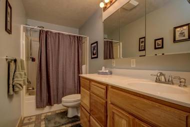 Pecan Point by KABINO