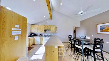 Mountain Paradise #G3