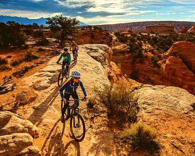 Pet Friendly Charismatic Poolside Home with Free Bikes - Entrada 623