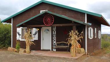 Ranch Mountain Cabin Stunning! BBQ Campfire Hiking