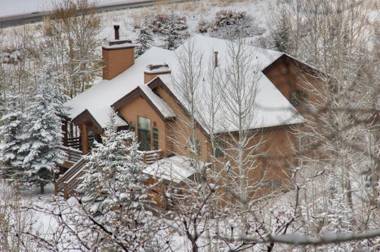 3035 Snow Cloud Circle