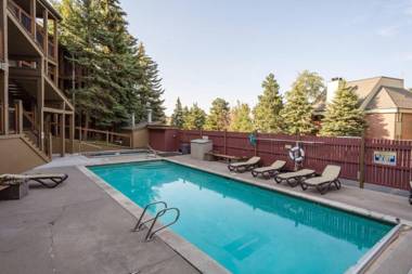 #100 1br Snowcrest walk 2 PC Resort