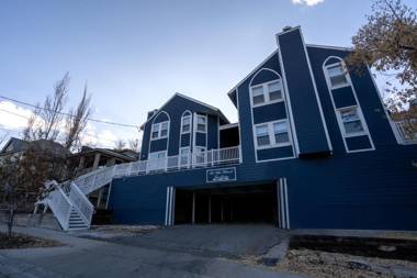 The Blue Church Lodge
