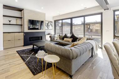 Ridgeline Oasis