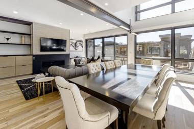 Ridgeline Oasis