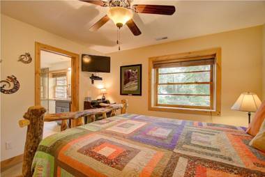 Engen Hus Bed and Breakfast