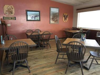 Broken Spur Inn & Steakhouse