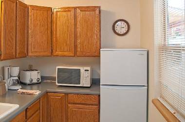 Austin's Chuckwagon Motel