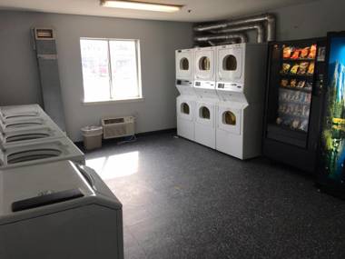 InTown Suites Extended Stay Salt Lake City UT - Woods Cross