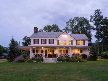Hill Farm Inn