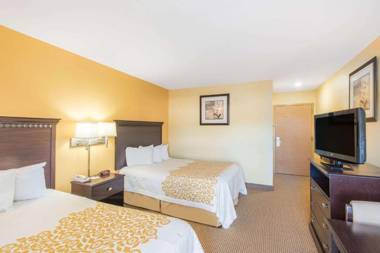 Days Inn by Wyndham Colchester Burlington