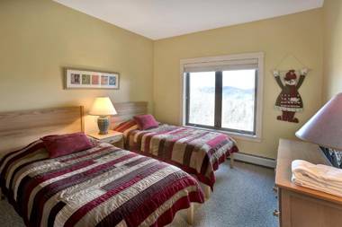 Lodges At Sunrise Village B303