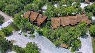 Highridge Condominium Unit E11