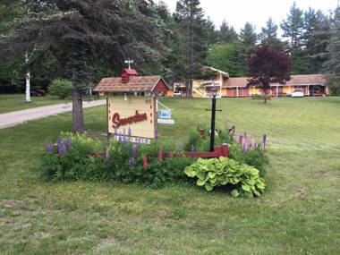 Snowdon Chalet Motel