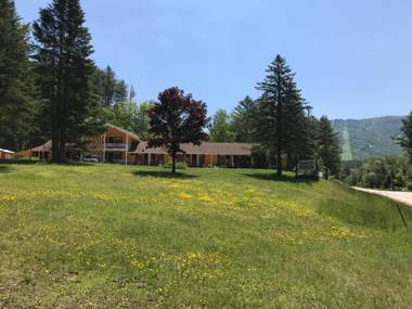 Snowdon Chalet Motel