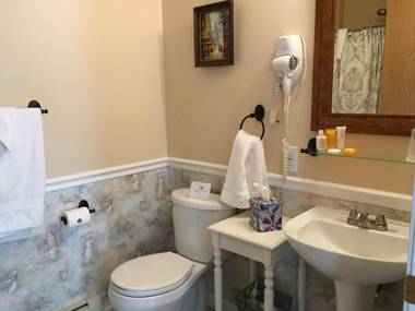 Williston Village Inn