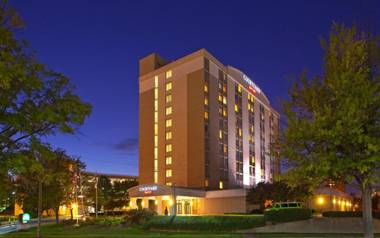 Courtyard by Marriott Alexandria Pentagon South