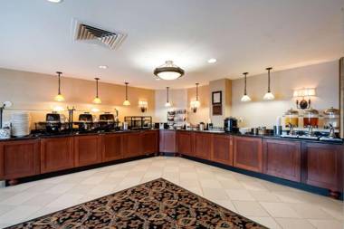 Clarion Collection Hotel Arlington Court Suites