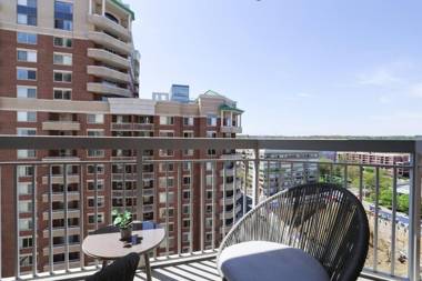 Awesome 1 Bedroom Condo At Ballston Place With Gym