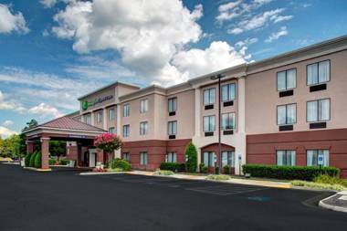 Holiday Inn Express Ashland an IHG Hotel