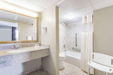 Days Inn by Wyndham Charlottesville/University Area