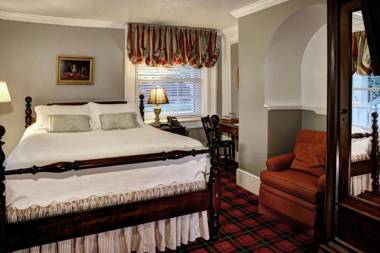 200 South Street Inn