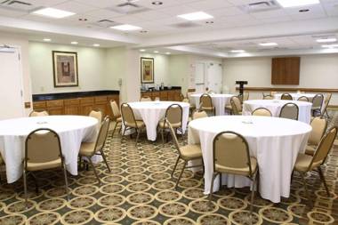 Hampton Inn & Suites Chesapeake-Square Mall