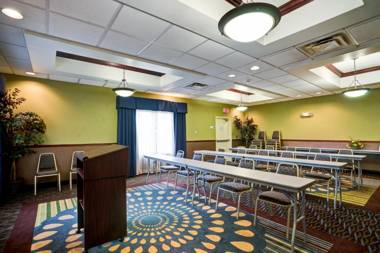 Holiday Inn Express Hotel & Suites Christiansburg an IHG Hotel