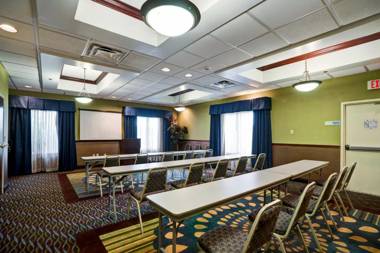 Holiday Inn Express Hotel & Suites Christiansburg an IHG Hotel