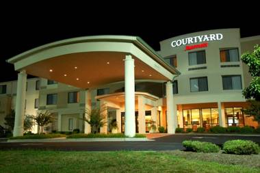 Courtyard Danville