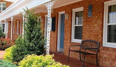 Governor House Inn Arlington/Falls Church