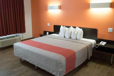 Motel 6-Harrisonburg VA - South